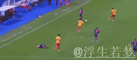 周薪40万的红军核心表现低迷：半场0射正+0成功过人+15次丢球权